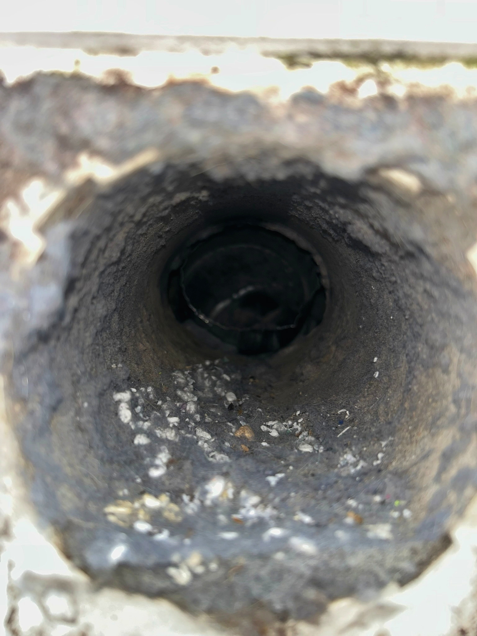 Clogged round exterior dryer vent